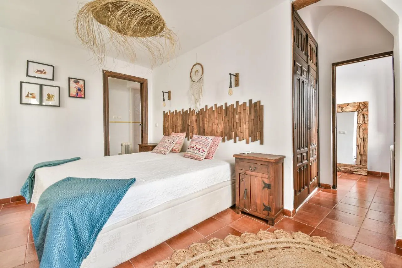 Casa Sol Y Aire - Vakantievilla In Dorp Met Prive Zwembad Pinos del Valle Spain